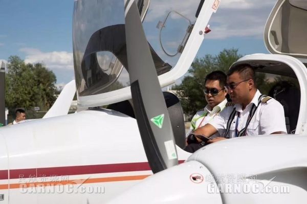 新疆龍浩航校圓滿完成CCAR-141駕駛員學?，F場審定。